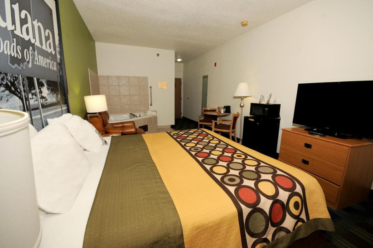 Super 8 By Wyndham Corydon Hotel Exterior photo